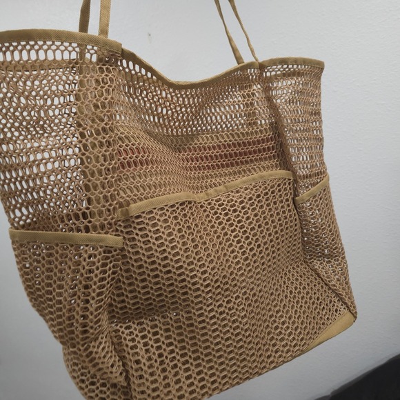 The Unbranded Brand Handbags - Mesh Beach Bag Tote with 8 Pockets - Large Pool Bag & Sand-Free Toy Organizer -